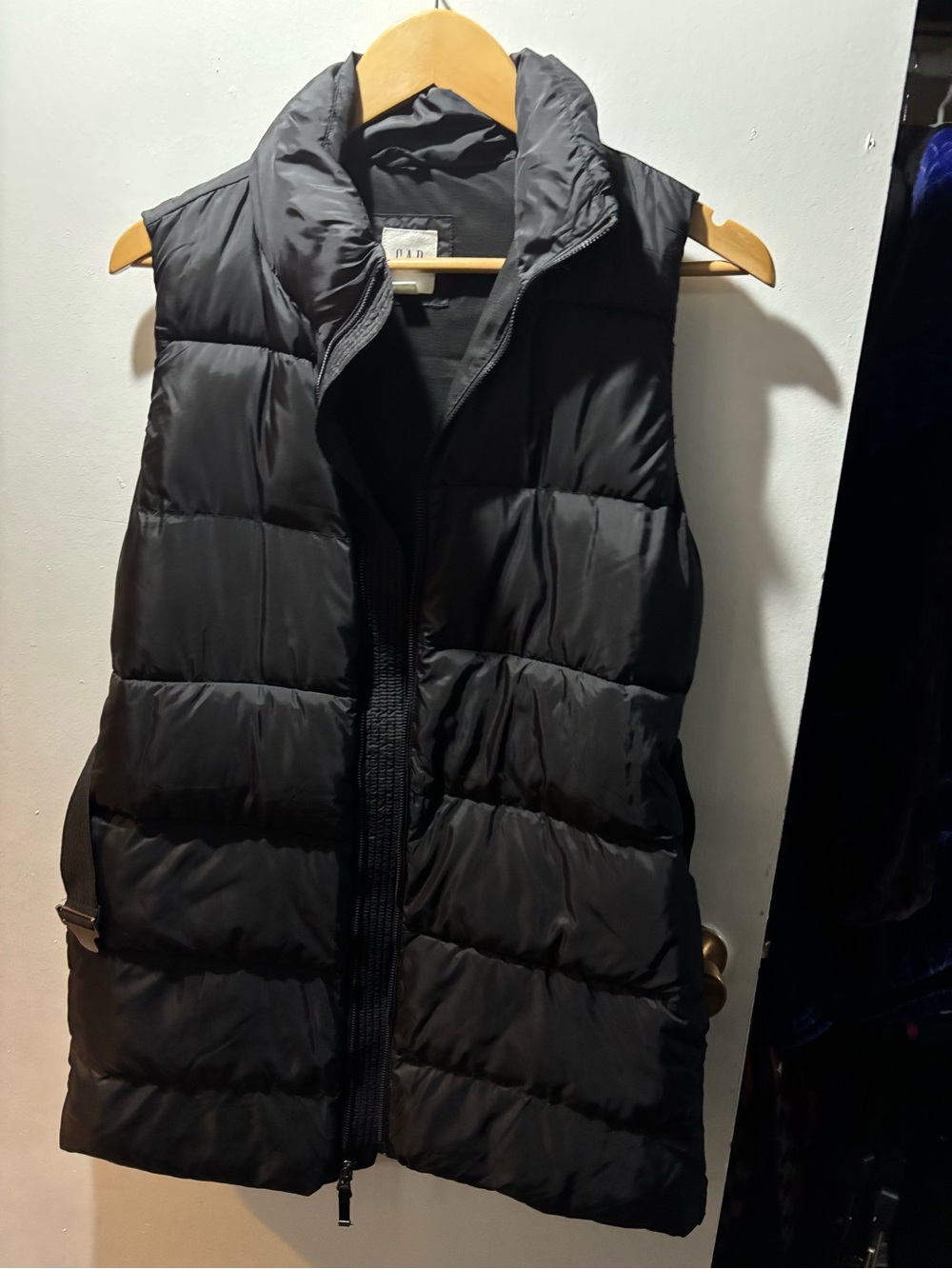 GAP Black Quilted Puffer Vest